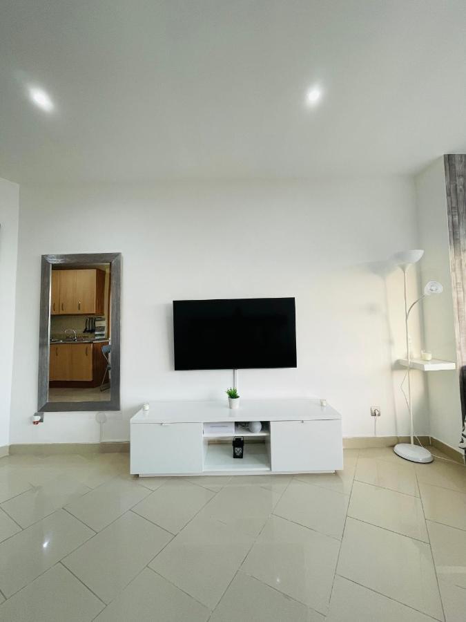 Precioso apartamento moderno y con piscina Torremolinos Exterior foto