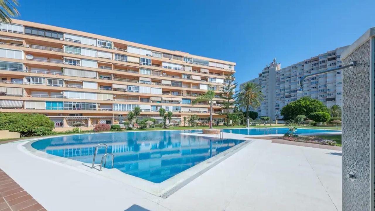 Precioso apartamento moderno y con piscina Torremolinos Exterior foto